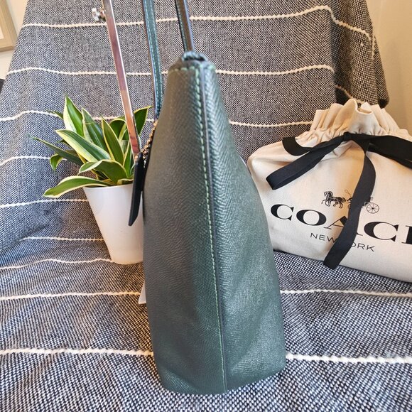 Coach Crossgrain Zip Tote, 4454, Amazon Green - Picture 4 of 16